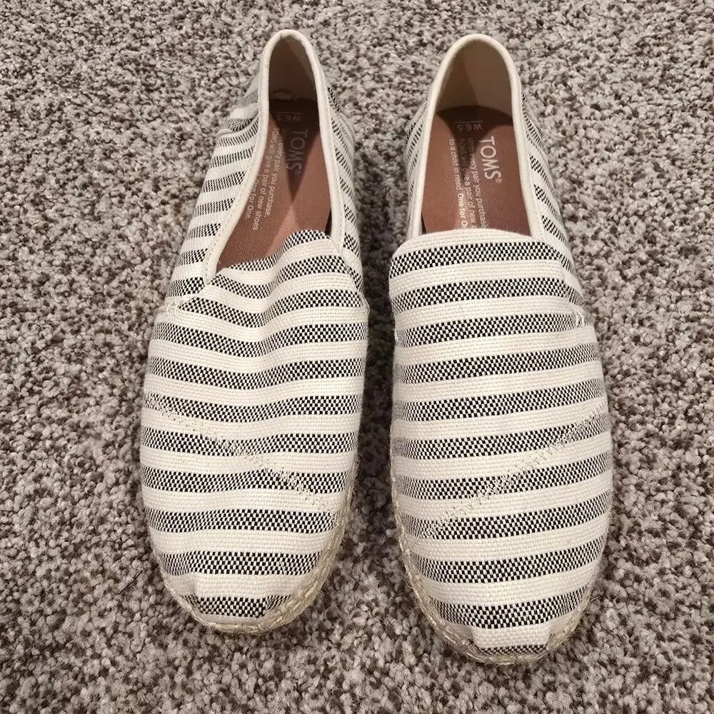 Women's TOMS Espadrilles Slip On Shoes Black Cream Striped | Size 6.5